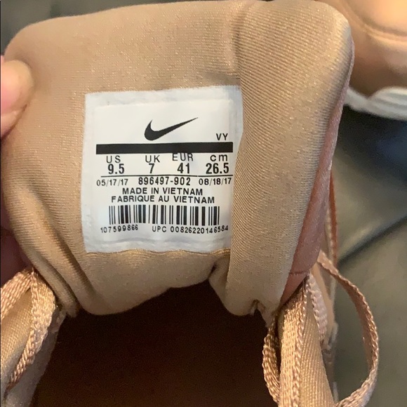 Air max’s - Picture 4 of 5